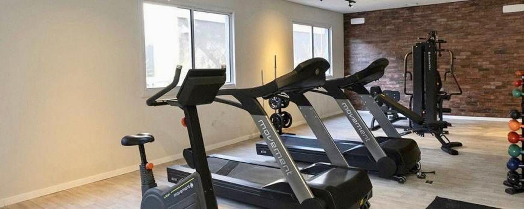 Apartamento Excelente Em Frente Ao Metro Bras !